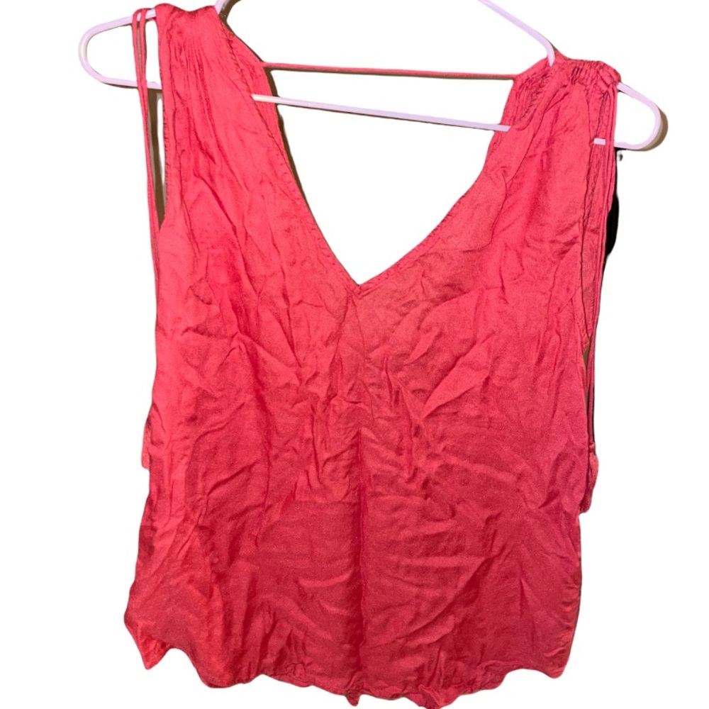 Jessica Simpson tank top